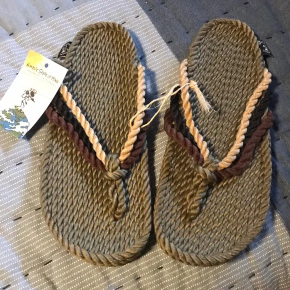 Nomadic sandals online